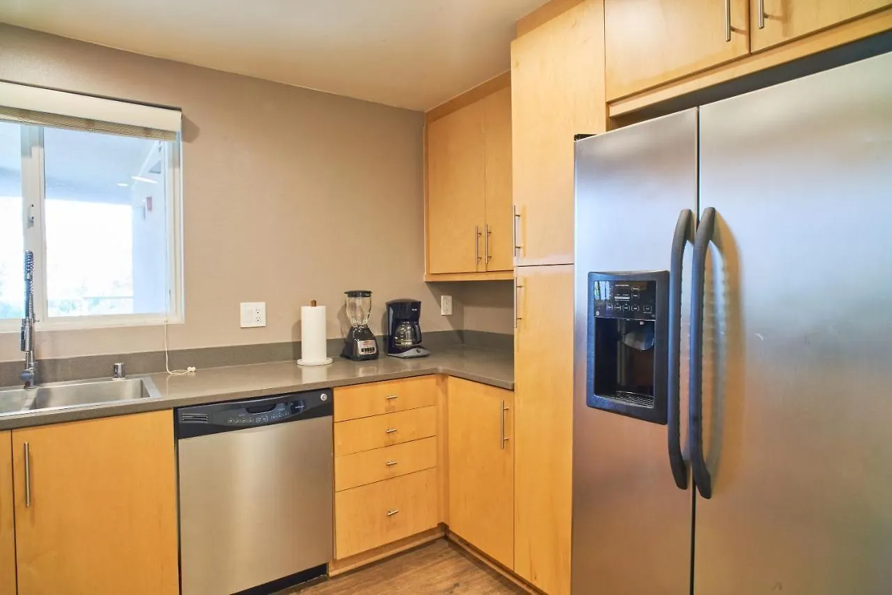 Peaceful Penthouse Panoramic Water Views Apartment Los Angeles