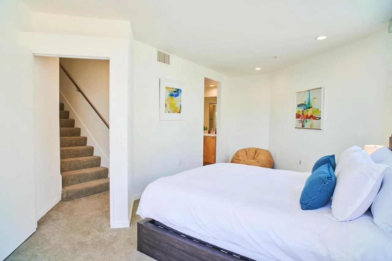 Peaceful Penthouse Panoramic Water Views Apartment Los Angeles