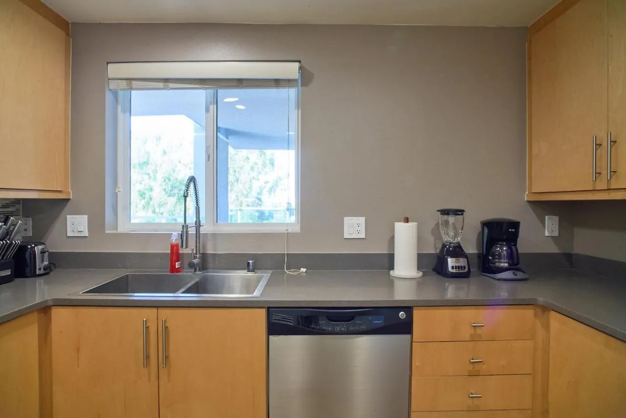 Peaceful Penthouse Panoramic Water Views Apartment Los Angeles