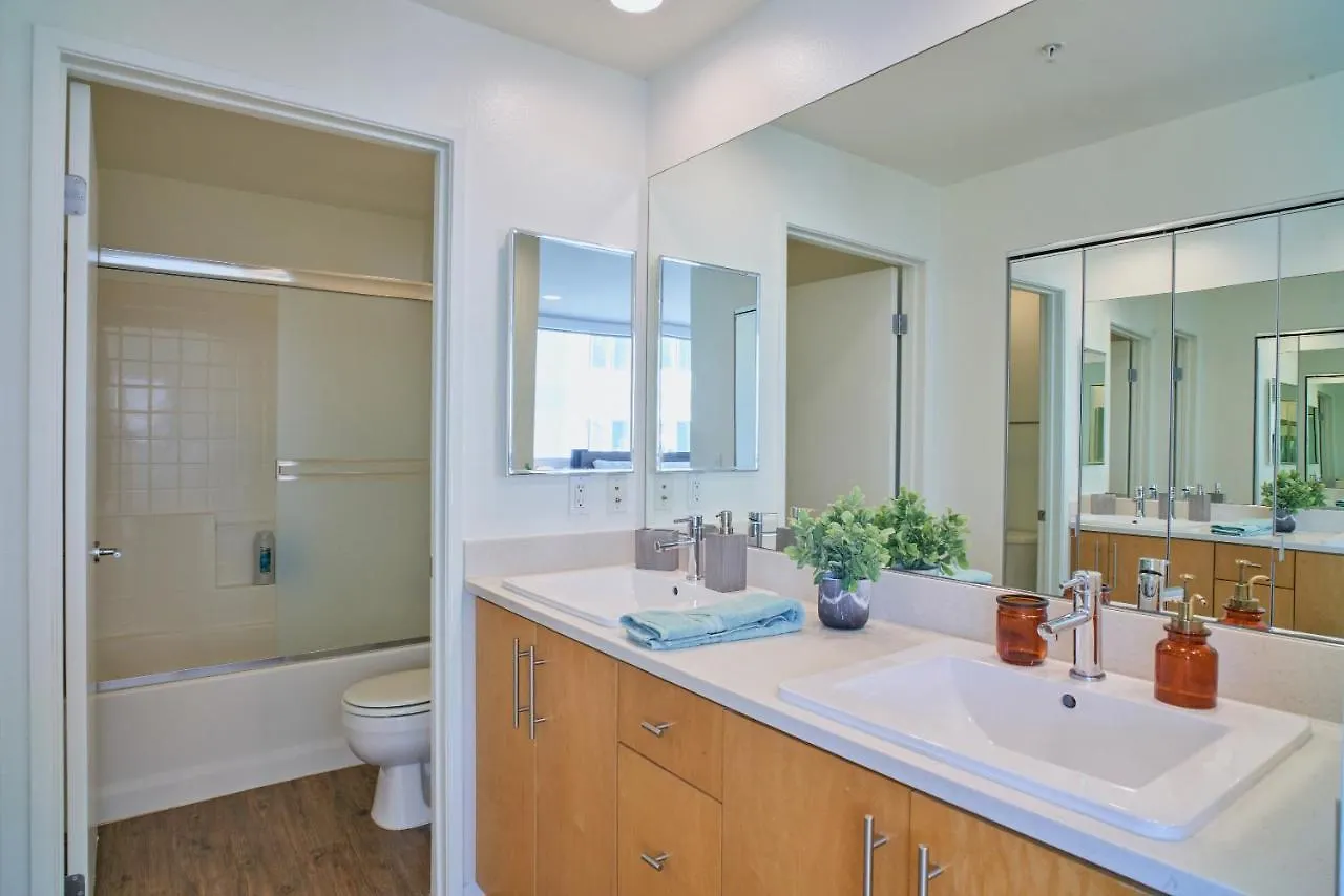 Peaceful Penthouse Panoramic Water Views Apartment Los Angeles United States