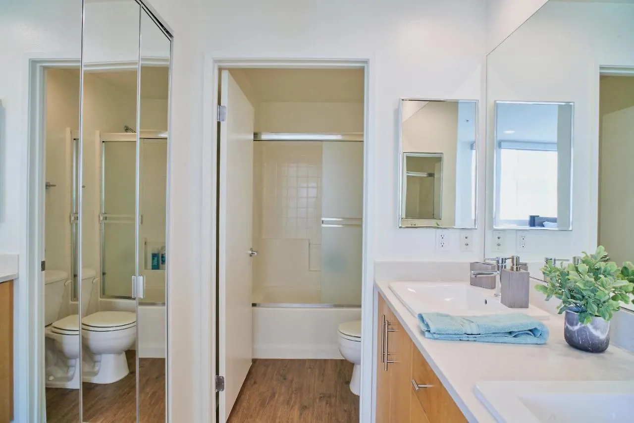 Peaceful Penthouse Panoramic Water Views Apartment Los Angeles